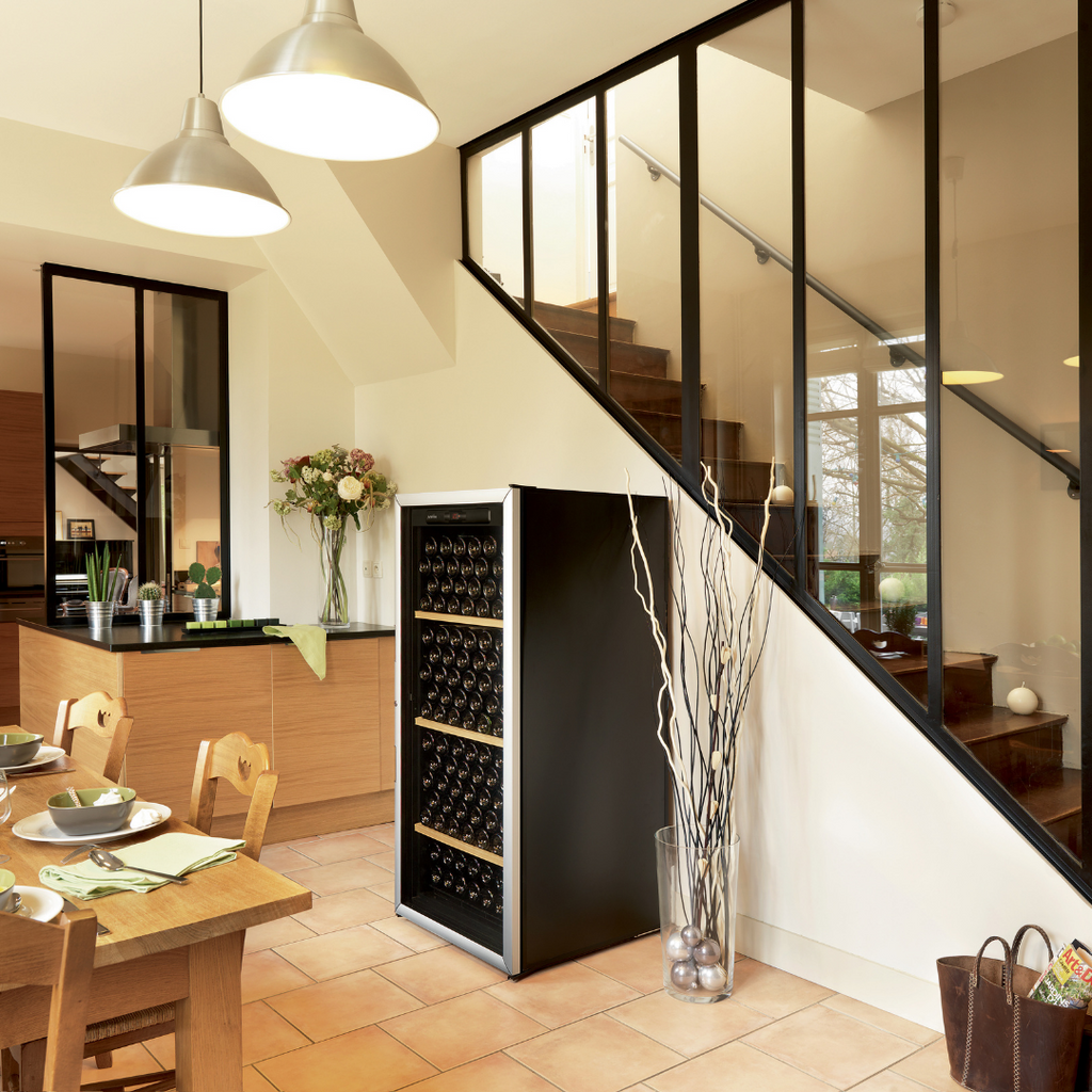 Large glass door single temperature Artevino wine fridge